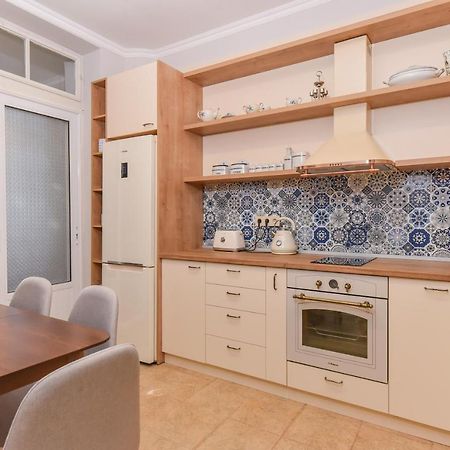 Spacious Vintage 2Br, 2Bath Apartment By Flat Mаnager Sofia Luaran gambar