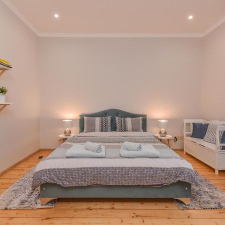 Spacious Vintage 2Br, 2Bath Apartment By Flat Mаnager Sofia Luaran gambar