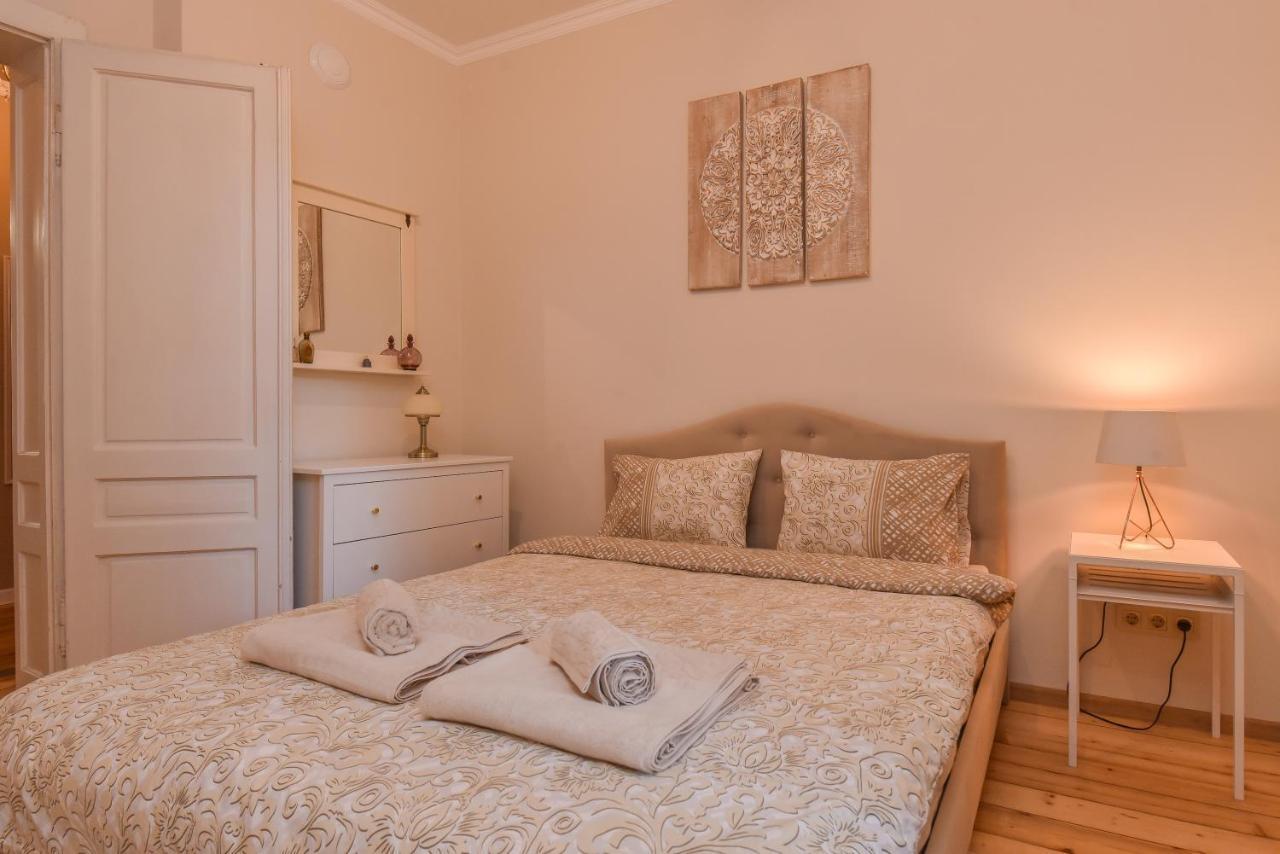 Spacious Vintage 2Br, 2Bath Apartment By Flat Mаnager Sofia Luaran gambar